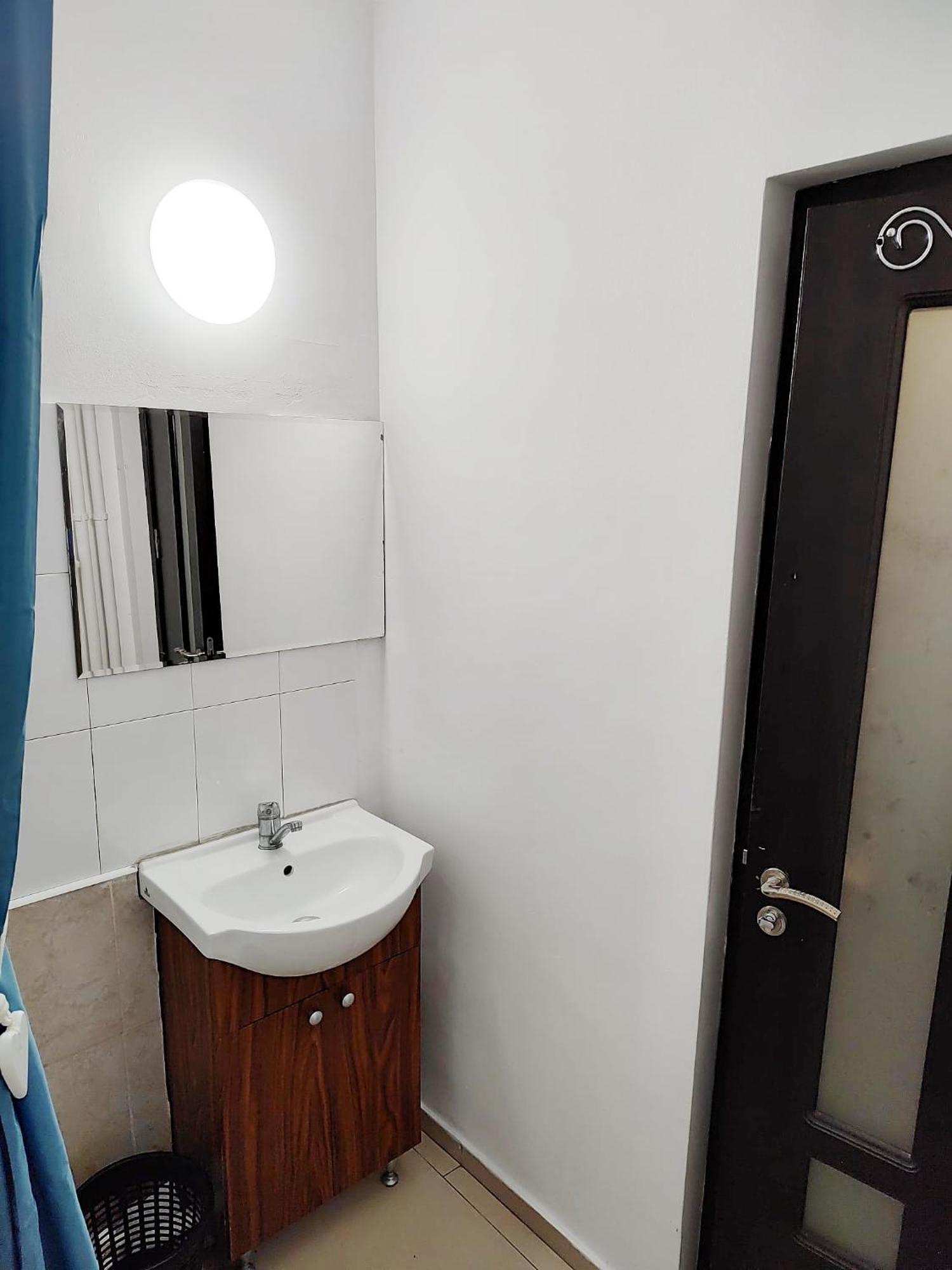 Central Retreat- Apartment Universitate Bukarest Kültér fotó